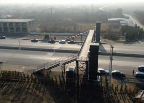 Dövlət sərhədi yolunda yeni piyada keçidi inşa olunub