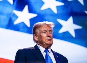 Donald Trampın çıxışı bazarların diqqət mərkəzindədir