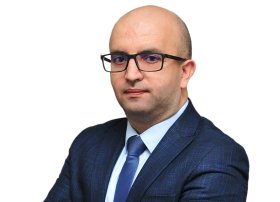 Hüquqi şəxsin təsisçisi ilə direktoru eyni şəxs olduqda əmək münasibətləri necə tənzimlənir? – YENİ QƏRAR
