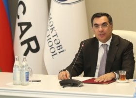 Elmar Qasımov "TEKNOFEST-2025"də iştirak edəcək tələbələrlə görüşdü