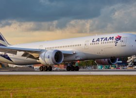 Delta Air 1 milyard dollarlıq səhmlərini geri alacaq
