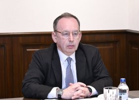 Asiya İnkişaf Bankı Orta Dəhliz üzrə yeni layihələrə tələbi araşdırır