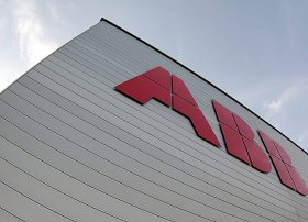 Neftin qiyməti 2%-dən çox artıb, Brent 62,6 dollar/barelə yaxınlaşır