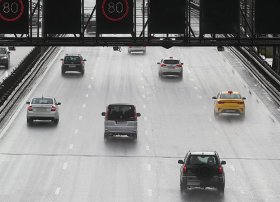 Birinci rübdə rəqəmsal maliyyə aktivləri platformalarında əməliyyatların dəyəri q/q 36% azalıb