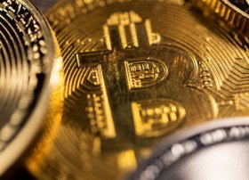 Bitcoin 104 minə yaxınlaşa bilmədi