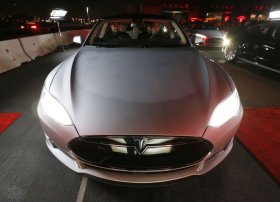 Tesla və Nvidia “Möhtəşəm Yeddilik”də enişə rəhbərlik edir