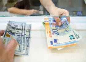 Azərbaycana daxil olan və xaricə göndərilən sürətli pul köçürmələri azalıb