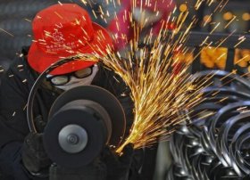 Tariflər vurulduqca Çinin Caixin istehsal PMI indeksi aşağı düşüb
