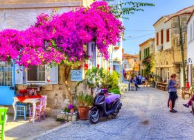 İzmir, Alaçatı və Çeşməyə erkən rezervasiya ilə 749 dollarlıq qrup turu