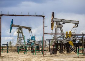 Mineral hasilatı vergisinin hesablanması üçün Urals neftinin may ayı üçün qiyməti 52,08 dollar/barel səviyyəsində müəyyən edilib