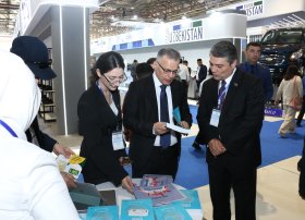 "II Türk dövlətləri ticarət və investisiya əməkdaşlıq forumu və sərgisi" başlayıb