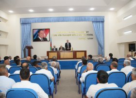 Bərdədə taxıl biçini prosesinin mütəşəkkil təşkilinə həsr olunmuş regional müşavirə keçirilib