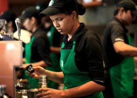 Starbucks Microsoft Azure-dan Baristalar üçün süni intellekt köməkçisini işə salacaq