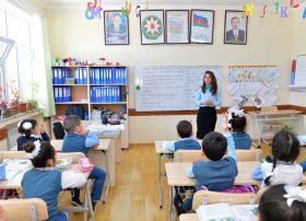Bakıda müəllimlərin orta aylıq maaşı 1065 manat olub