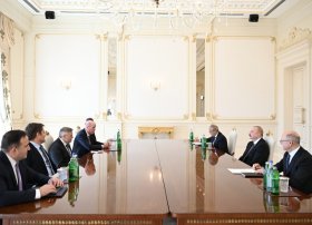 Prezident İlham Əliyev BP-nin baş icraçı direktorunu qəbul edib
