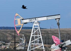 Neftin qiyməti enməkdə davam edir, Brent bir barel üçün 69,6 dollardan aşağı satılır