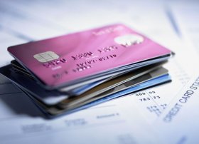 Azərbaycanda bank kartlarının sayı 17% artıb