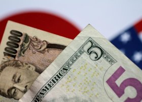 Dollar Yen qarşısında gücləndi
