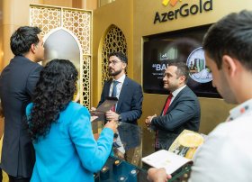 &ldquo;AzerGold&rdquo; şirkətinin qızıl və gümüş sikkələri Şuşa Forumunda nümayiş olunub