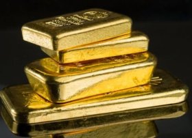 Qızıl zirvəyə yaxınlaşdıqdan sonra düşür