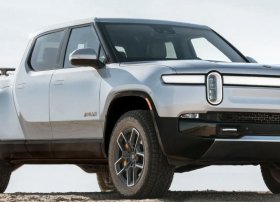 Rivian 2-ci rüb xalis zərərini 23% azaldıb, gəlirini 12,5% artırıb