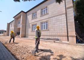 Bakı şəhərində 10 təhsil müəssisəsində tikinti və əsaslı təmir işləri davam edir
