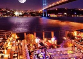 İstanbul üçün “Boğazın İşıqları Altında Sehrli Gecələr” tur paketi təqdim edilib