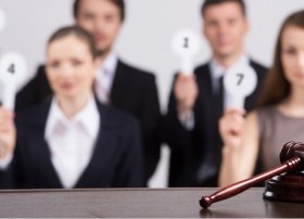 Hərracda 23 nəqliyyat vasitəsi satılıb