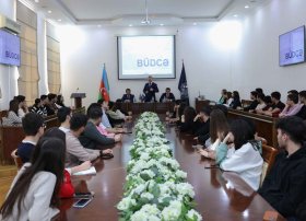 Tələbələr yalnız öz təşəbbüsü ilə maliyyə bacarıqlarını inkişaf etdirə bilərlər – Cahid İmanlı