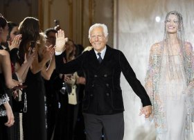 Giorgio Armani-nin Vəsiyyəti: Şirkət Satıla və ya İctimaiyyətə Təqdim Oluna Bilər