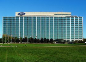 Ford, qapıların təmizlənməsi riski səbəbiylə ABŞ-da 102 min taurusu xatırladır