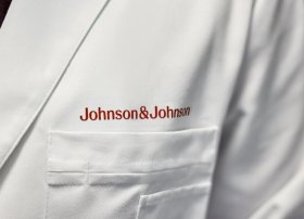 Johnson & Johnson biofarmasevtik şirkəti almaq üçün danışıqlar aparır
