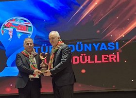 Vüsal Qasımlı “Türk Dünyası Elm Mükafatı”na layiq görülüb