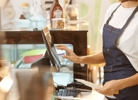 Azərbaycanda pərakəndə ticarət və xidmətlər 5%-ə yaxın artıb