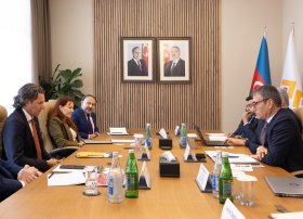 “AzerGold” QSC və Abu Dabi Ticarət Bankının nümayəndələri arasında görüş keçirilib