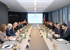 Estoniya ilə iqtisadi əlaqələrin inkişafı müzakirə olunub