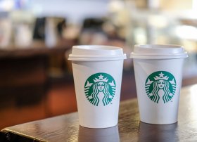 Starbucks-un xalis mənfəəti 7 dəfə azaldı