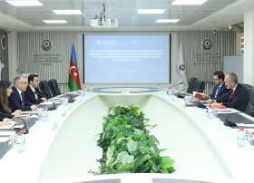 Vüsal Qasımlı OECD nümayəndələrini qəbul edib