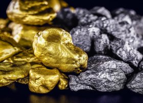 Qızıl ucuzlaşıb, gümüş isə bahalaşıb