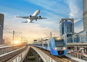 Metro sərnişinlərinin sayı azalıb, hava nəqliyyatı ilə daşımalar artıb