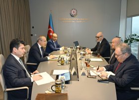 Türkiyə ilə əczaçılıq sənayesi üzrə əməkdaşlıq müzakirə olunub