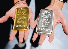 Qızıl ucuzlaşıb, gümüş bahalaşıb