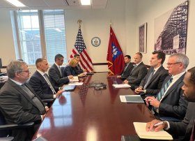 Nazir Rəşad Nəbiyev ABŞ Ticarət Departamenti katibinin müavinləri ilə görüşüb