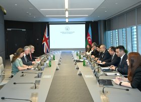 Böyük Britaniya ilə iqtisadi əməkdaşlığın inkişafı müzakirə edilib