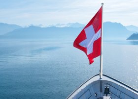 Tramp hökuməti İsveçrəyə qarşı tarifləri geri götürdü