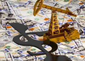 Qlobal təklif artıqlığı neft bazarını çökdürür