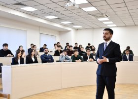 Bakı Fond Birjasının nümayəndələri Qarabağ Universitetində tələbələrlə görüş keçirib