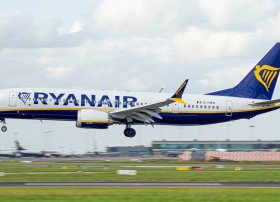 İtaliya tənzimləyicisi Ryanair-i 255 milyon avro cərimələyib
