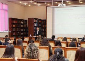 Bakı Biznes Universitetinin tələbələri üçün dövlət satınalmaları mövzusunda açıq dərs keçirilib