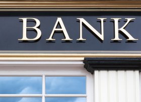 Azərbaycanda bank sektorunda noyabrda həm fiziki, həm də hüquqi şəxslərin əmanətləri artıb